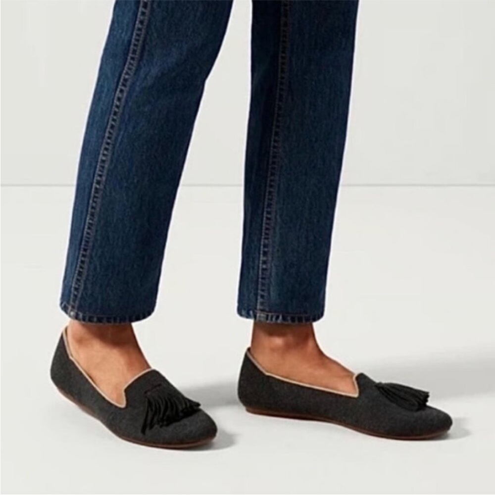 Rothy’s The Merino Knit Tassel Loafer Black Diamond - Picture 2 of 11
